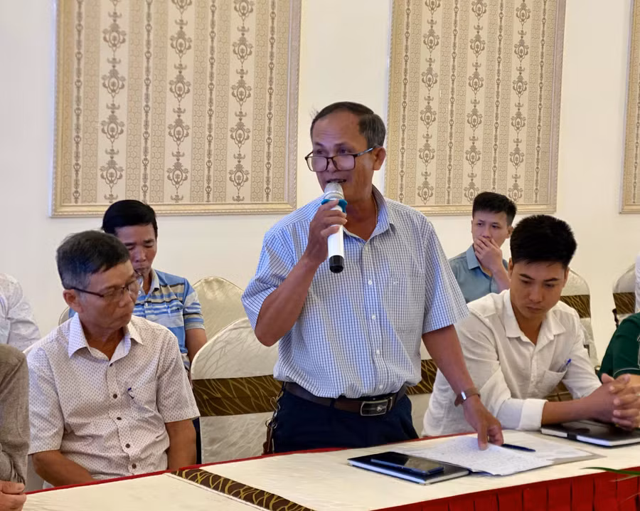 Đại diện các hợp tác xã thành viên nêu nhiều khó khăn, vướng mắc với hy vọng được kịp thời tháo gỡ, giải quyết. Ảnh Hà Duy
