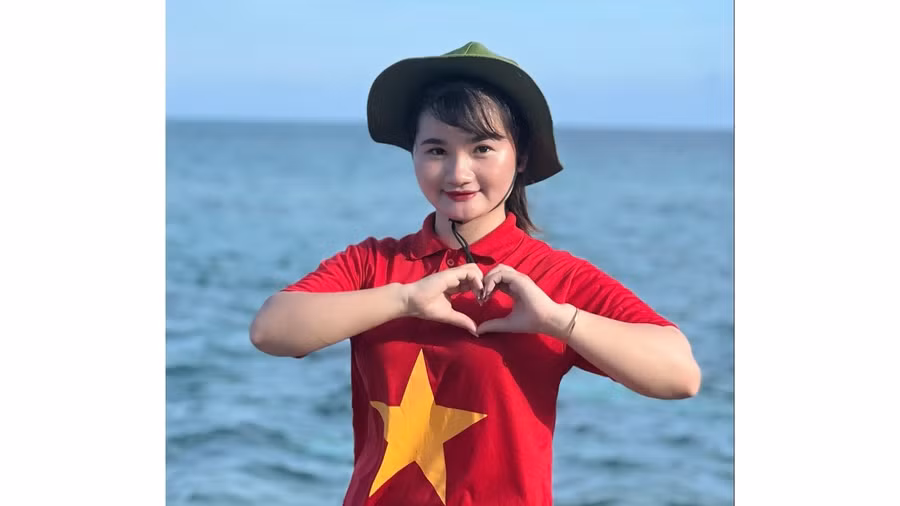 Cô gái trẻ trở thành nữ sinh năng động và truyền cảm hứng khi tham gia các hoạt động tình nguyện