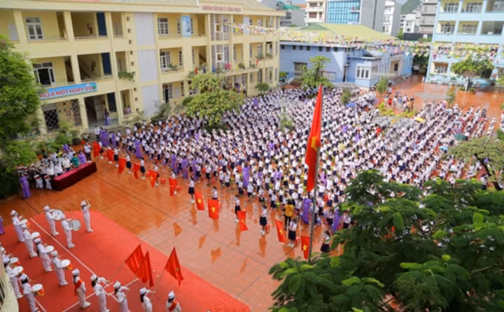 Bộ Giáo dục yêu cầu không tổ chức khai giảng ở những nơi mưa lớn do bão. Ảnh minh hoạ