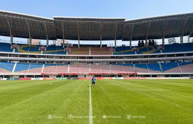 Sân Helong Sport Center