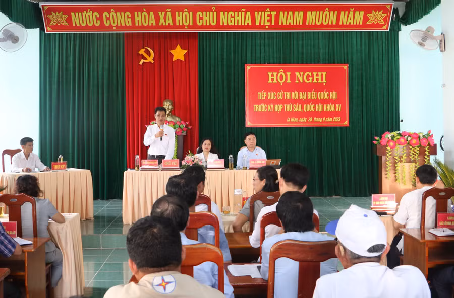 Quang cảnh buổi tiếp xúc cử tri tại xã Ia Hiao, huyện Phú Thiện. Ảnh: Q.T Quang cảnh buổi tiếp xúc cử tri tại xã Ia Hiao, huyện Phú Thiện. Ảnh: Q.T