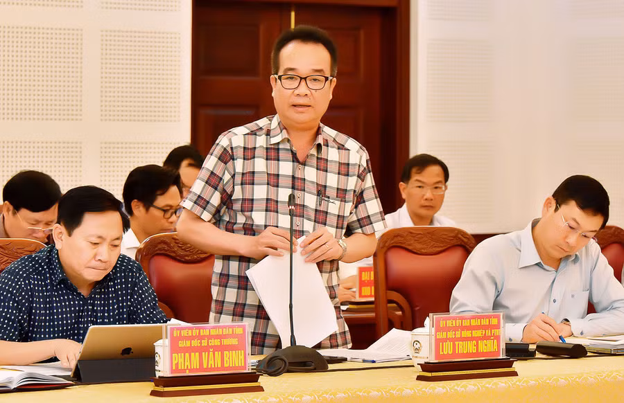 Giám đốc Sở Nông nghiệp và PTNT Lưu Trung Nghĩa phát biểu tại hội nghị. Ảnh: Đức Thụy