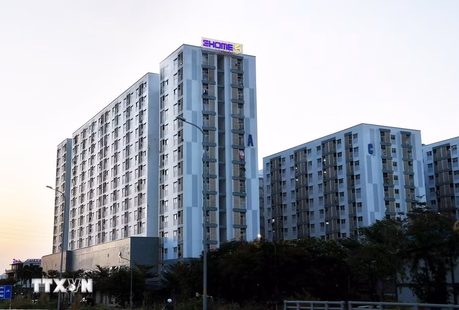 Chung cư trên đường Đồng Văn Cống, thành phố Thủ Đức, Thành phố Hồ Chí Minh. (Ảnh: Hồng Đạt/TTXVN)