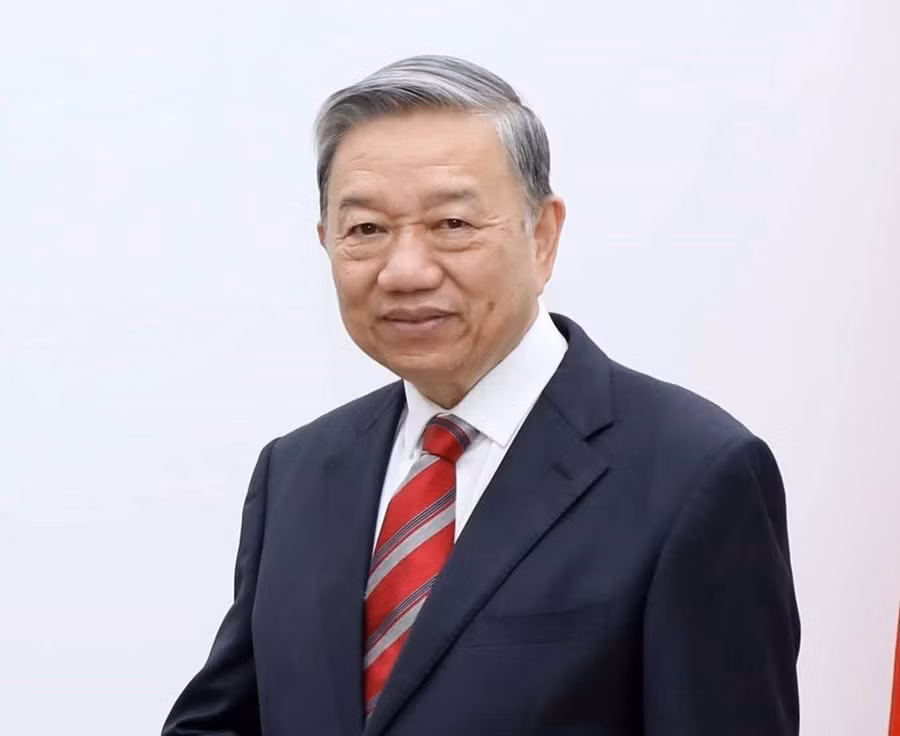 Tại Hội nghị lần thứ 9, Ban Chấp hành Trung ương Đảng khoá XIII, Trung ương đã thống nhất rất cao giới thiệu Đại tướng Tô Lâm, Ủy viên Bộ Chính trị, Bộ trưởng Bộ Công an để Quốc hội khóa XV bầu giữ chức Chủ tịch nước. (Ảnh: TTXVN) Tại Hội nghị lần thứ 9, Ban Chấp hành Trung ương Đảng khoá XIII, Trung ương đã thống nhất rất cao giới thiệu Đại tướng Tô Lâm, Ủy viên Bộ Chính trị, Bộ trưởng Bộ Công an để Quốc hội khóa XV bầu giữ chức Chủ tịch nước. (Ảnh: TTXVN)