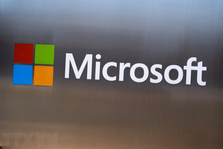 Biểu tượng Microsoft bên ngoài tòa nhà văn phòng ở Chevy Chase, Maryland, Mỹ. Ảnh: AFP/TTXVN Biểu tượng Microsoft bên ngoài tòa nhà văn phòng ở Chevy Chase, Maryland, Mỹ. Ảnh: AFP/TTXVN