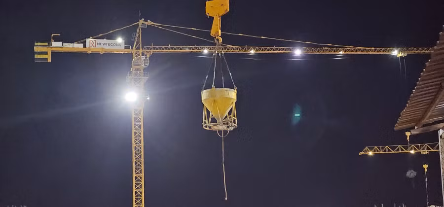 Thi công ca đêm tại đai công trường sân bay Long Thành