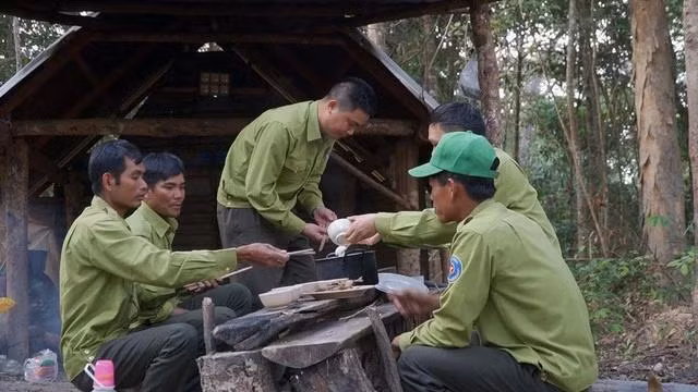 Lán trại giữ rừng đơn sơ giữa rừng sâu ở Vườn Quốc gia Kon Ka Kinh