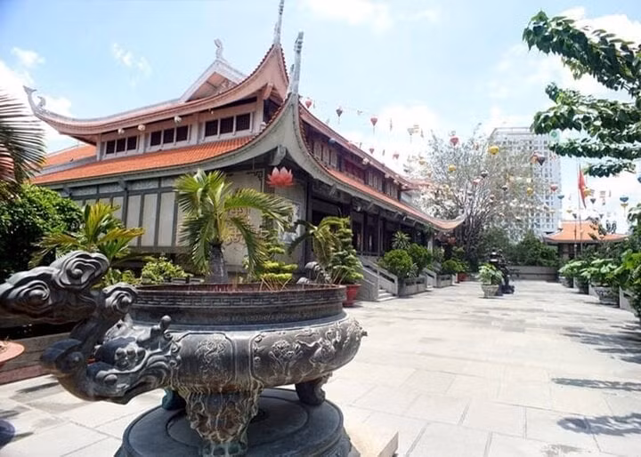Chùa Vinh Nghiêm. Chùa Vinh Nghiêm.