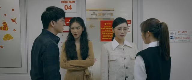 Chúng ta của 8 năm sau càng về cuối càng gay cấn. Chúng ta của 8 năm sau càng về cuối càng gay cấn.