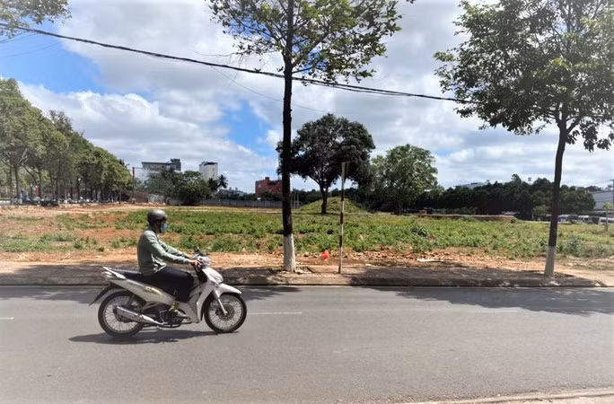 Khu đất có diện tích khoảng 2,83ha sẽ xây dựng thành Công viên Nguyễn Tất Thành
