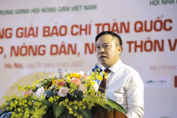 Nhà báo Lưu Quang Định, Tổng Biên tập Báo NTNN - Trưởng ban Tổ chức giải phát biểu