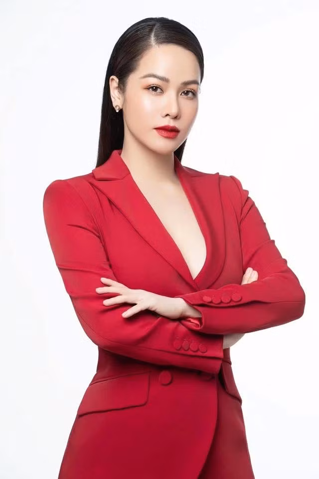 Nhật Kim Anh muốn giữ kín cho tình cảm và chỉ thông báo khi kết hôn
