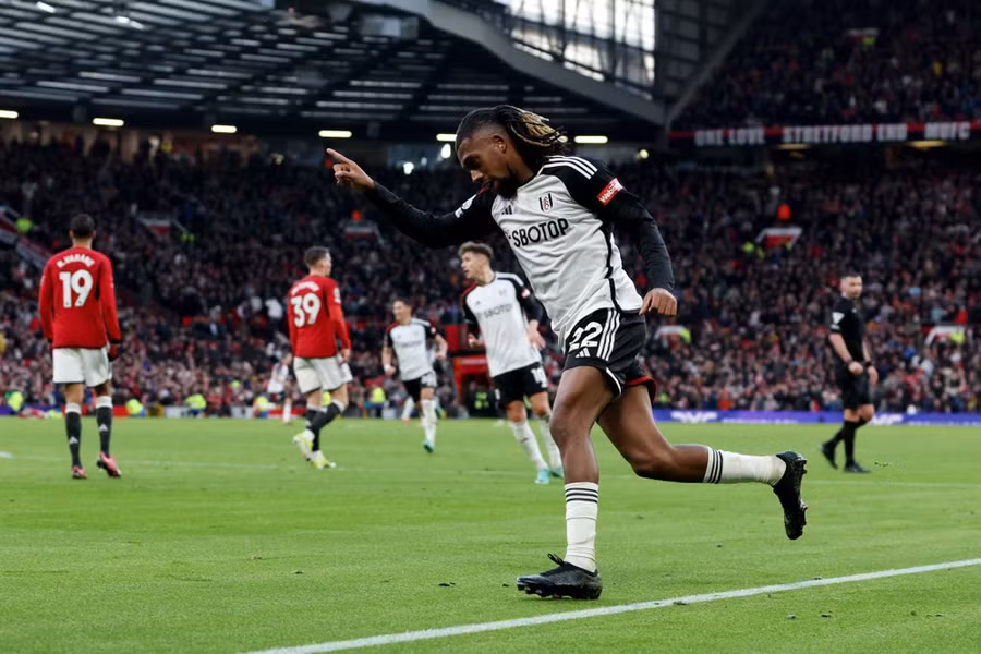 Alex Iwobi 'gieo sầu' cho Quỷ đỏ. (Nguồn: Getty Images)