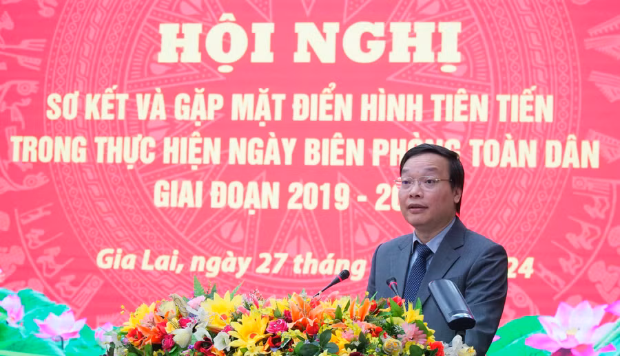 Phó Bí thư Tỉnh ủy, Chủ tịch UBND tỉnh Trương Hải Long phát biểu tại hội nghị. Ảnh: V.H