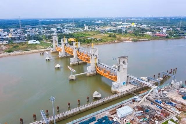Sau 3 năm Thủ tướng chỉ đạo gỡ khó, dự án chống ngập 10.000 tỉ vẫn 'tắc'