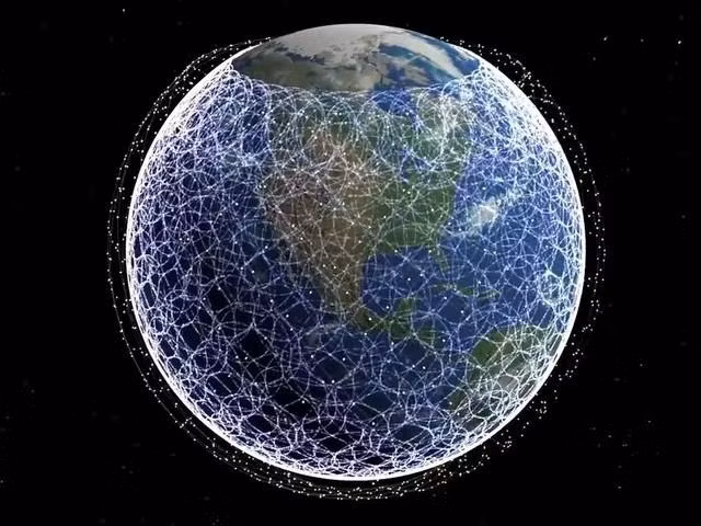 Starlink là dịch vụ internet vệ tinh của SpaceX, cung cấp kết nối băng thông rộng toàn cầu thông qua mạng lưới hơn 6.000 vệ tinh quỹ đạo thấp