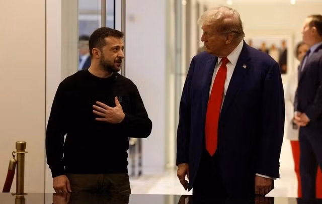 Ông Trump gặp ông Zelensky (trái) tại New York hôm 27.9