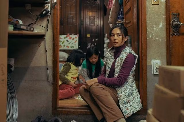 Tuệ Minh trong "bom tấn" Đố anh còng được tôi