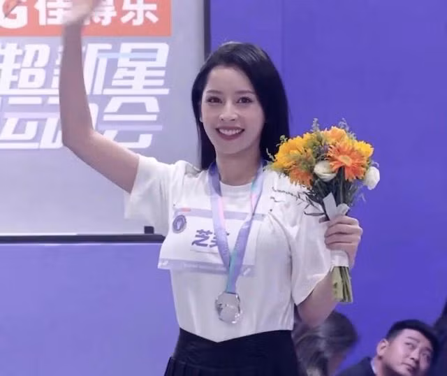 Super Novae Games là chương trình thể thao và giải trí dành cho thanh thiếu niên xuyên biên giới do WeTV (nền tảng chiếu phim của Trung Quốc) và Tencent Sports (nền tảng trò chơi điện tử, thể thao) hợp tác sản xuất