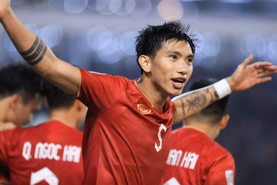 Đoàn Văn Hậu sáng cửa tham dự ASIAD 19. Ảnh: Minh Dân