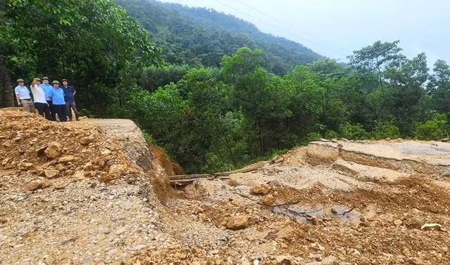 Thủ tướng yêu cầu tập trung ứng phó nguy cơ lũ quét, sạt lở đất tại Bắc bộ