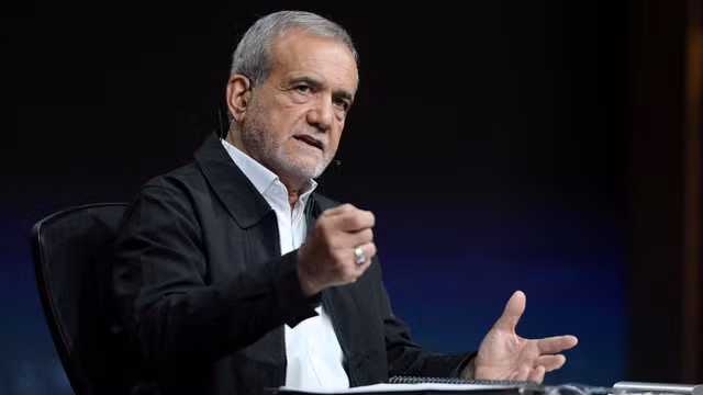 Tổng thống Iran Masoud Pezeshkian - Ảnh: BBC