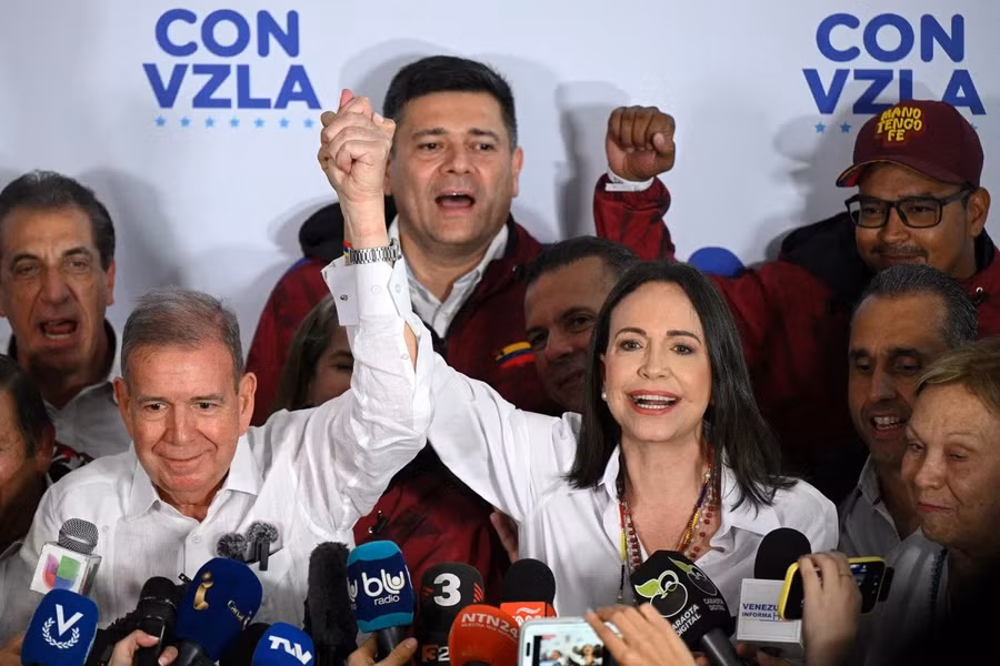 Lãnh đạo phe đối lập Maria Corina Machado phản đối kết quả bầu cử Tổng thống Venezuela kêu gọi biểu tình trên toàn thế giới. Ảnh: Getty Images Lãnh đạo phe đối lập Maria Corina Machado phản đối kết quả bầu cử Tổng thống Venezuela kêu gọi biểu tình trên toàn thế giới. Ảnh: Getty Images