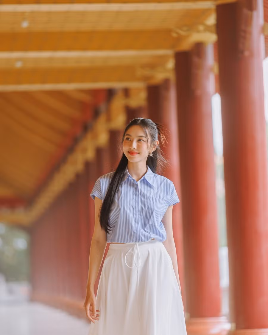 Nhắc đến kế hoạch trong thời gian tới, Thùy Tiên chia sẻ cô sẽ tập trung làm tốt các dự án cộng đồng dài hơi của mình như Vui lên nha, Những điều nhỏ xíu trước khi có những dự án thiện nguyện mới. Tháng 11 tới, người đẹp ra mắt vai diễn điện ảnh đầu tay trong Linh miêu. Nàng hậu tâm sự đây là một sự cố gắng, đầu tư nghiêm túc của bản thân trong vai trò mới và hy vọng được khán giả đón nhận, góp ý để hoàn thiện hơn. Nhắc đến kế hoạch trong thời gian tới, Thùy Tiên chia sẻ cô sẽ tập trung làm tốt các dự án cộng đồng dài hơi của mình như Vui lên nha, Những điều nhỏ xíu trước khi có những dự án thiện nguyện mới. Tháng 11 tới, người đẹp ra mắt vai diễn điện ảnh đầu tay trong Linh miêu. Nàng hậu tâm sự đây là một sự cố gắng, đầu tư nghiêm túc của bản thân trong vai trò mới và hy vọng được khán giả đón nhận, góp ý để hoàn thiện hơn.