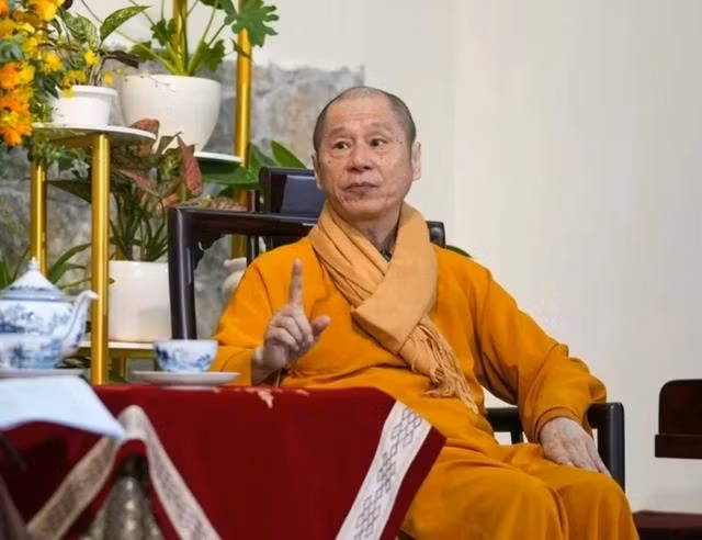 Thượng tọa Thích Chân Quang đã có một số thuyết giảng không đúng chánh pháp, gây hoang mang trong xã hội Thượng tọa Thích Chân Quang đã có một số thuyết giảng không đúng chánh pháp, gây hoang mang trong xã hội