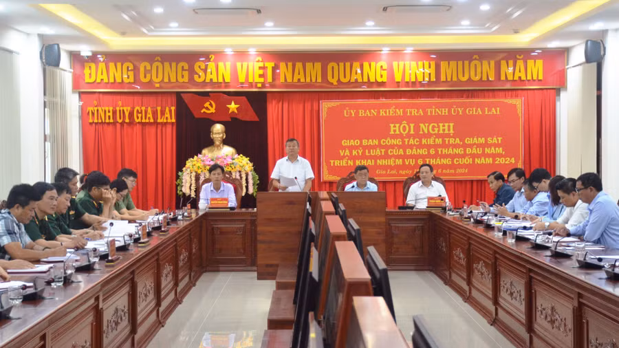 Quang cảnh hội nghị tại điểm cầu Tỉnh ủy. Ảnh: V.H