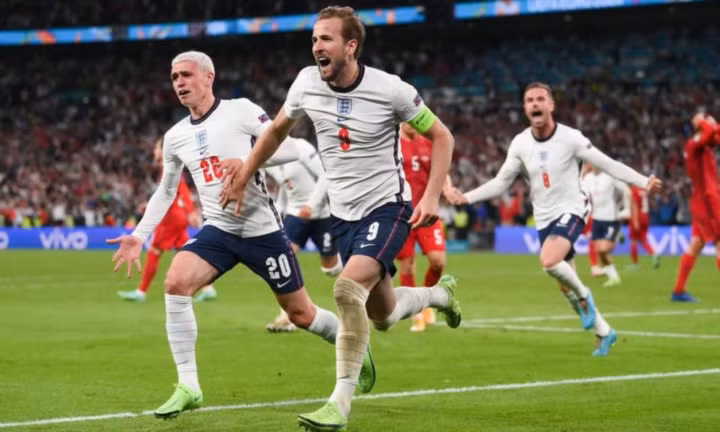 ĐT Anh thắng ĐT Đan Mạch 2-1 tại bán kết Euro 2020. ĐT Anh thắng ĐT Đan Mạch 2-1 tại bán kết Euro 2020.