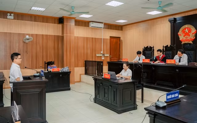 Trịnh Ngọc Tuấn, cựu giám đốc trung tâm lĩnh 36 tháng tù Trịnh Ngọc Tuấn, cựu giám đốc trung tâm lĩnh 36 tháng tù