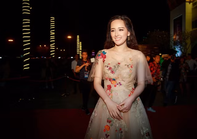 Cô thừa nhận không còn hứng thú với showbiz Cô thừa nhận không còn hứng thú với showbiz