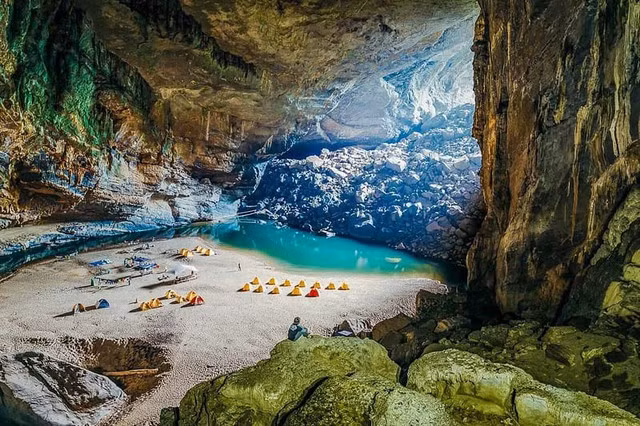Hang Sơn Đoòng - hang động lớn nhất thế giới