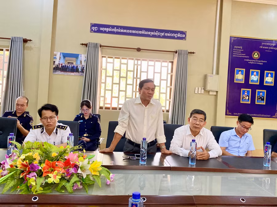 Ông Nguyễn Xuân Thưởng-Phó Trưởng Ban quản lý Khu Kinh tế tỉnh phát biểu tại buổi chúc Tết. Ảnh: Hà Duy Ông Nguyễn Xuân Thưởng-Phó Trưởng Ban quản lý Khu Kinh tế tỉnh phát biểu tại buổi chúc Tết. Ảnh: Hà Duy