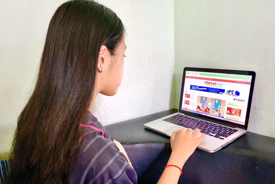 Huyện Chư Prông phấn đấu 100% hộ gia đình có kết nối Internet băng rộng cáp quang vào năm 2030. Ảnh: Hà Duy Huyện Chư Prông phấn đấu 100% hộ gia đình có kết nối Internet băng rộng cáp quang vào năm 2030. Ảnh: Hà Duy