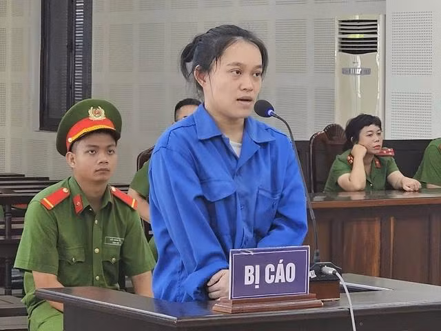 Nguyễn Thị Kim Huệ bị HĐXX tuyên phạt 19 năm tù Nguyễn Thị Kim Huệ bị HĐXX tuyên phạt 19 năm tù