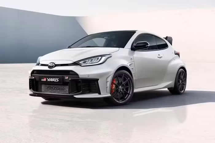 toyota-yaris-2.jpg