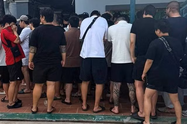 Nhiều người bị bắt sau cuộc đột kích vào một trung tâm lừa đảo ở Phnom Penh trong tháng 10
