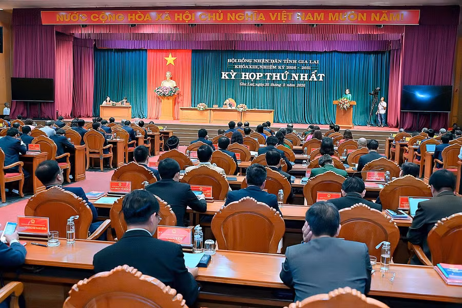 quang-canh-ky-hop-thu-i-duc-thuy.jpg