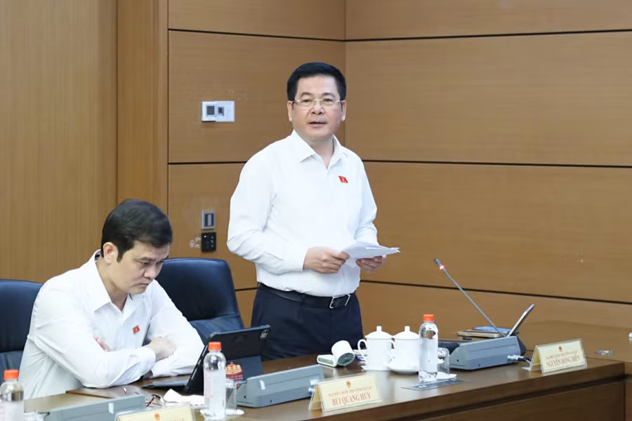 pho-chu-tich-quoc-hoi-nguyen-hong-dien-de-nghi-ra-soat-quy-dinh-cu-the-cac-dieu-kien-tieu-chi-va-gioi-han-ap-dung-chi-dinh-thau-chi-dinh-nha-dau-tu.jpg