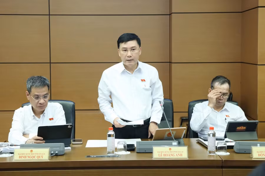 db-le-hoang-anh-de-nghi-hoan-thien-cac-quy-dinh-ve-dam-phan-gia-co-che-dat-may-va-thanh-toan-bao-hiem-y-te-nham-kiem-soat-chi-phi-han-che-nguy-co-truc-loi-trong-mua-sam-thiet-bi-623.jpg