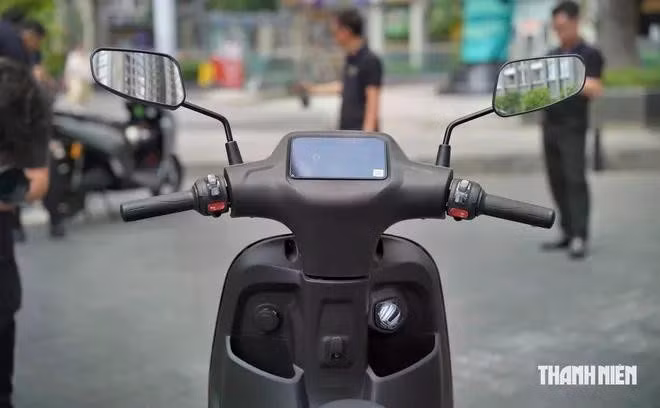 Kyo có thể đi tối đa 160 km khi lắp hai pin trong điều kiện tiêu chuẩn. Ảnh: Nguyễn Duy