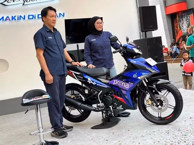 Yamaha MX King 150 Prima Pramac sản xuất số lượng giới hạn 2.000 chiếc, giá bán 29,9 triệu rupiah, tương đương khoảng 44,2 triệu đồng. Ảnh: Otodetik