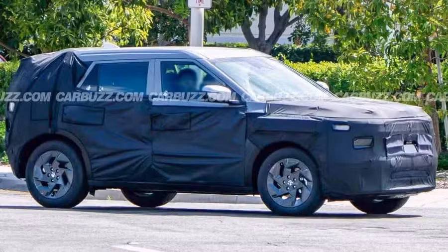 Hyundai Creta đời mới chạy thử nghiệm tại Mỹ. Ảnh: Carbuzz