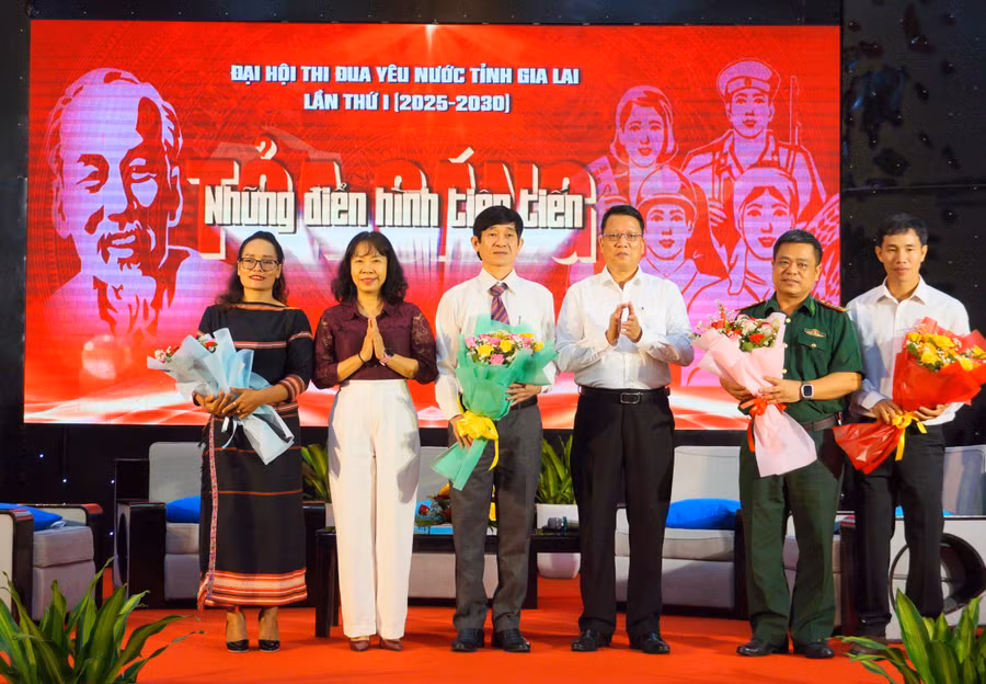 tang-hoa-tien-tien.jpg