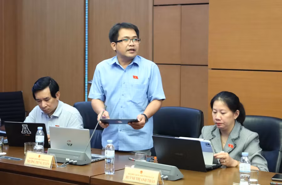 db-truong-trung-tuyen-de-nghi-hoan-thien-chinh-sach-tao-quy-dat-o-dat-san-xuat-va-xu-ly-dut-diem-nhung-vuong-mac-lien-quan-den-dat-co-nguon-goc-nong-lam-truong.jpg
