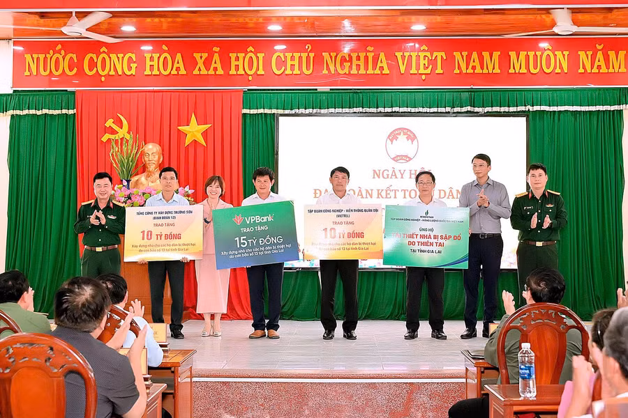 cac-tap-doan-ngan-hang-ho-tro-gia-lai-khac-phuc-hau-qua-bao-so-13.jpg