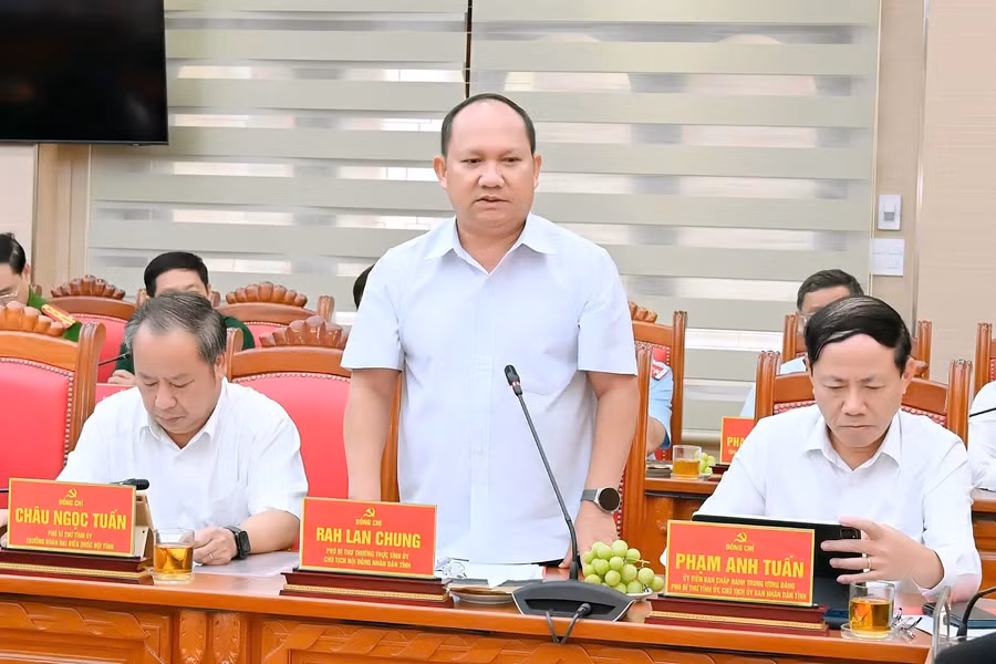 pho-bi-thu-thuong-truc-tinh-uy-rah-lan-chung-neu-nhung-kho-khan-cua-tinh-trong-viec-sap-xep-xu-ly-tru-so-doi-du-duc-thuy.jpg