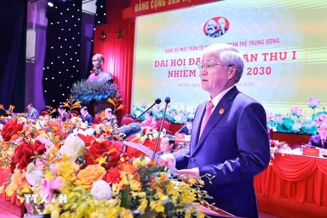 Ông Đỗ Văn Chiến, Ủy viên Bộ Chính trị, Bí thư Trung ương Đảng, Bí thư Đảng ủy Mặt trận Tổ quốc các đoàn thể Trung ương, Chủ tịch UBTW Mặt trận Tổ quốc Việt Nam phát biểu. (Ảnh: Minh Đức/TTXVN)